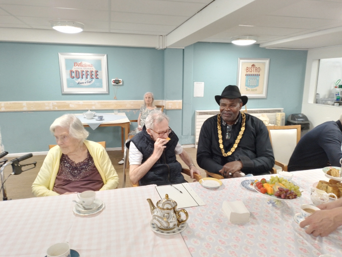 Mayor visiting Care Home