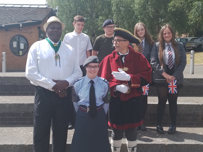 Mayor, Town Crier and Oakmoor Students